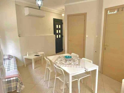 Semi Basement Aparments

