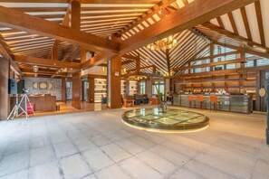 Interior - Gongga cliff Hot Spring Hotel (Luding)