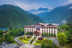 Exterior - Gongga cliff Hot Spring Hotel (Luding)