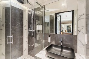 Hair dryer, towels