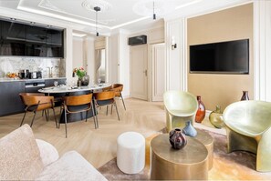 Smart TV - Merveil - Luxury Suite - Marais - Turbigo II (Paris)