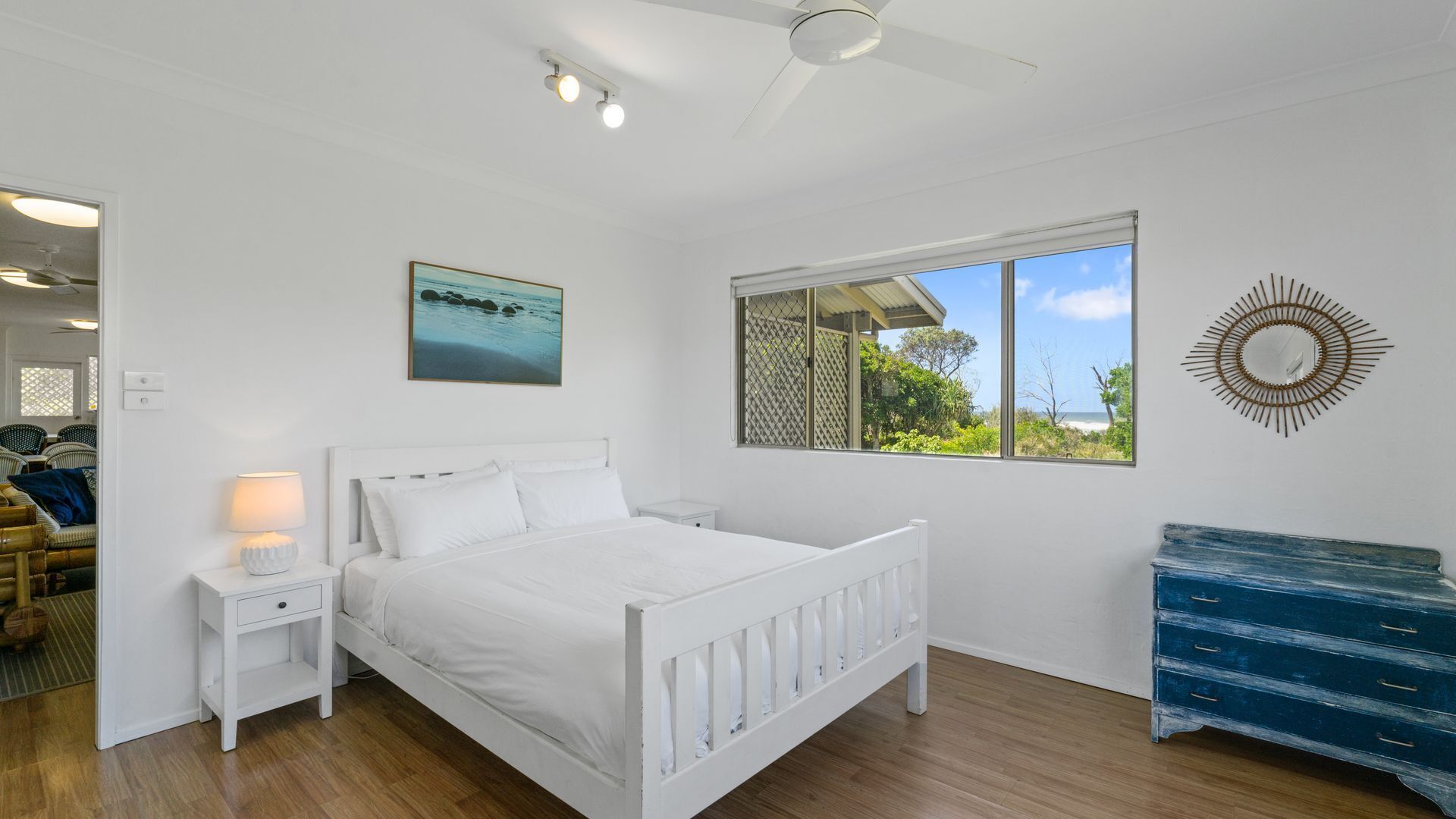 4 bedrooms, desk, iron/ironing board, WiFi