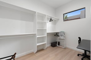 Interior - New Build Views hot tub and Deck (Sedona)