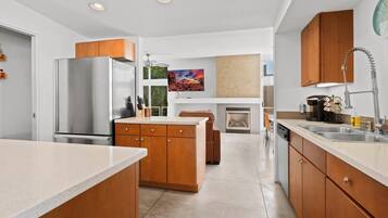 House, Multiple Beds, Pool Access, Pool View (B-Bar H Ranch Desert Sanctuary) | Private kitchen | Fridge, microwave, oven, stovetop