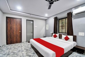 Classic Double Room, City View | Soundproofing, free WiFi, bed sheets - Goroomgo Shree Ganapati Resort Bhub (Bhubaneshwar)