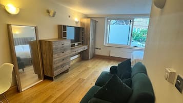 Superior Studio, City View | 1 bedroom, in-room safe, desk, laptop workspace
