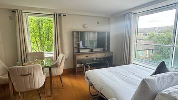 Superior Apartment | Living area | TV