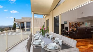 Outdoor dining - Sea Dragon - Dromana (Dromana)