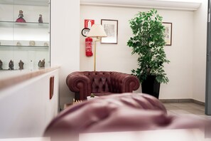 Reception - Casa per ferie S. Maria alle Fornaci (Rome)