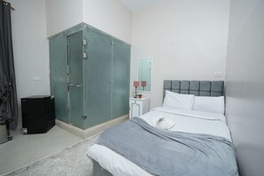 Comfort Single Room | Egyptian cotton sheets, premium bedding, free WiFi, bed sheets