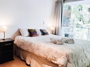 1 bedroom, WiFi - Bright Triple Apartment with Balcony in Recoleta - Buenos Aires (Buenos Aires)