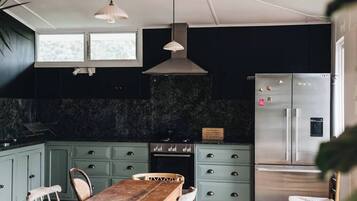 Fridge, microwave, oven, coffee/tea maker