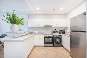 High chair - StayShort - Cozy 1-Bedroom Apartment for 4 in Dubai Marina! (Marina/JBR)