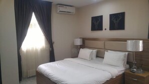 Deluxe Room, Balcony, City View | Desk, laptop workspace, free WiFi - Luxurious Hotel and Apartment-Marshall  (Kano)