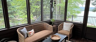 Spend time making cherished memories at this gorgeous 5-bedroom LAKEFRONT Lodge!