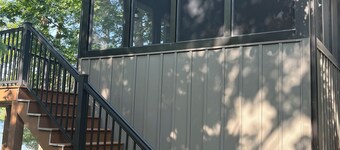 Spend time making cherished memories at this gorgeous 5-bedroom LAKEFRONT Lodge!