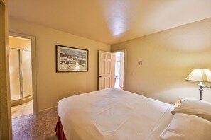 2 chambres, fer et planche Ă repasser, Wi-Fi, draps fournis