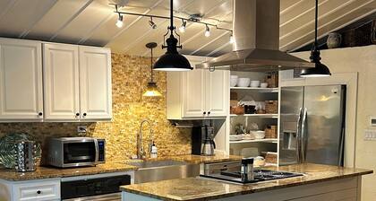 The Cottage at the Oasis near the Santa Fe River