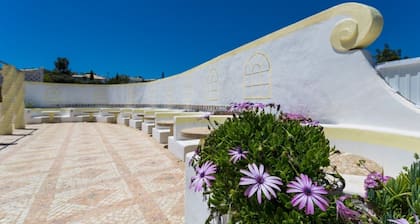 Girassol Apartment in Quinta Velha by LovelyStay