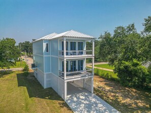 Exterior - Amazing Beach Views - Sleeps 8 (Gulfport)