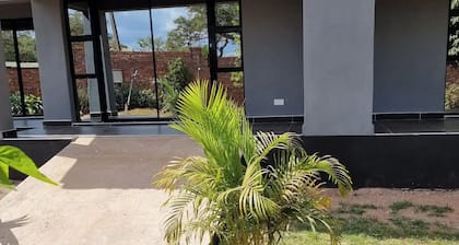 Gono Compound 3 - B&B with Queen bed