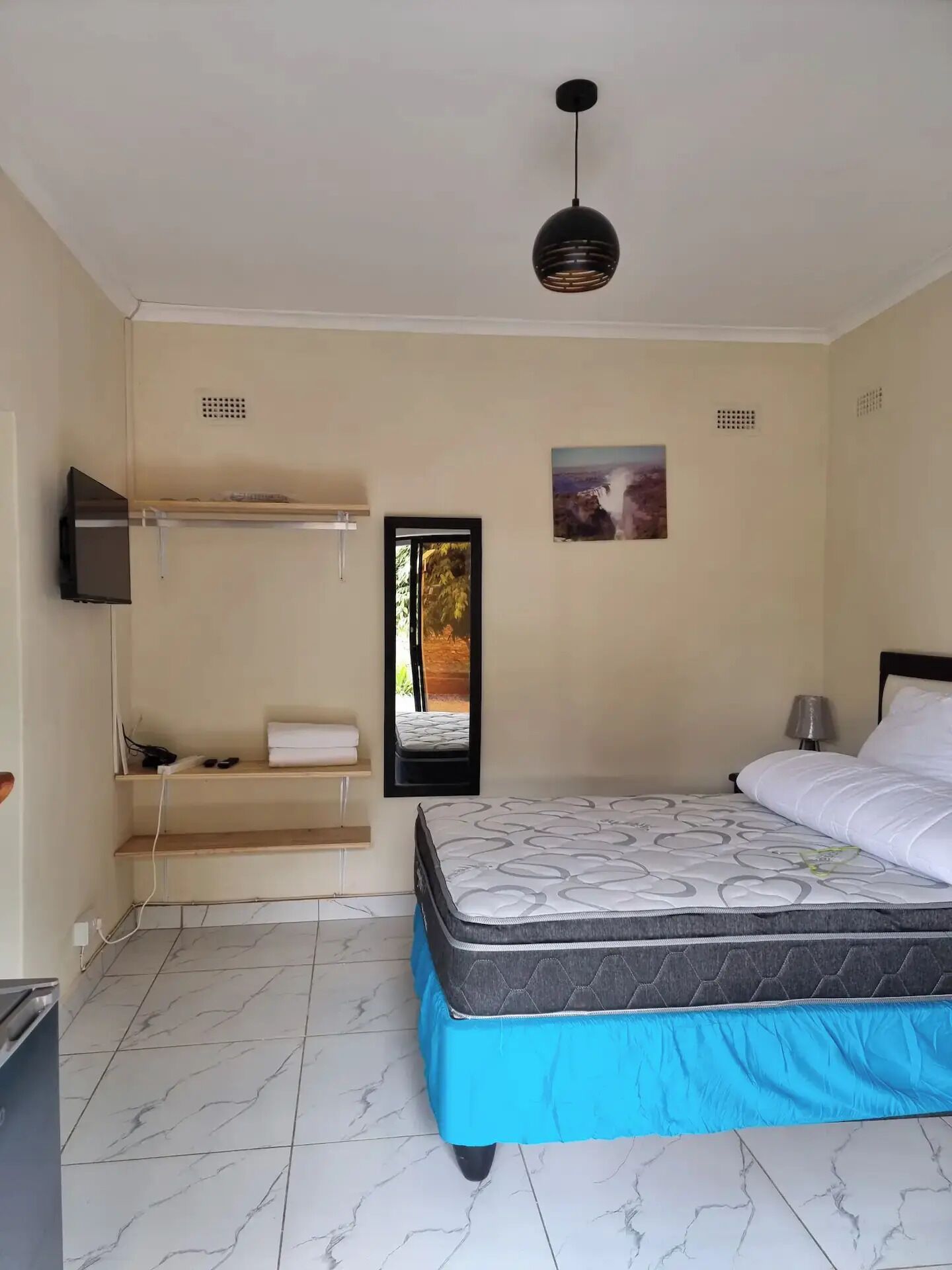 1 bedroom, iron/ironing board, WiFi, bed sheets