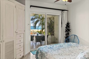 2 bedrooms, WiFi, bed sheets - OCEANFRONT @ COSTA AZUL! 2BR, On the Beach Now booking Holidays/Winter/Spring26! (San Jose del Cabo)