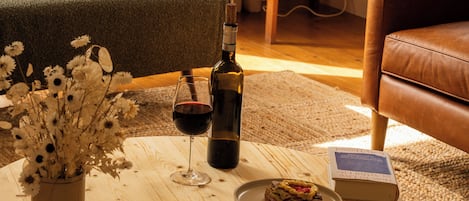 Yarn - Romy Luxury King Size Suite | 1 bedroom, premium bedding, individually decorated