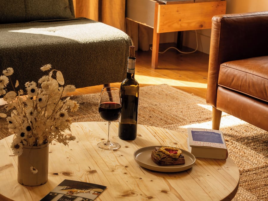 Yarn - Romy Luxury King Size Suite