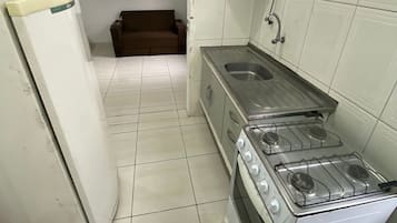 Studio | Private kitchen | Cookware/dishes/utensils