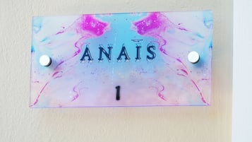 Façana frontal de l'allotjament