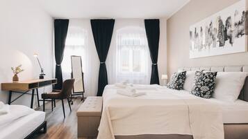 2 bedrooms, iron/ironing board, travel cot, free WiFi