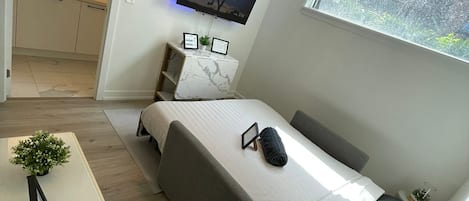 1 多间卧室、WiFi、床单