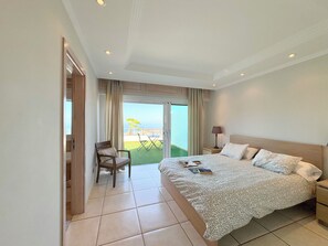 4 chambres, fer et planche à repasser, lit parapluie, Wi-Fi gratuit