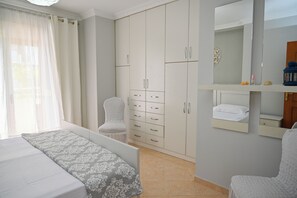1 bedroom, iron/ironing board, WiFi - Cozy apartment in charming Durrës with AC, WiFi (Durrës)