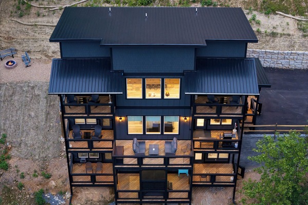 House (3 Bedrooms) | Front of property