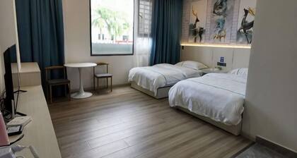 Ruili Chuan Hot Spring Hotel