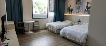 Ruili Chuan Hot Spring Hotel