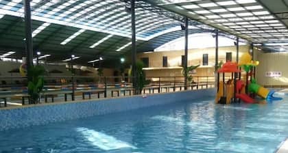 Ruili Chuan Hot Spring Hotel