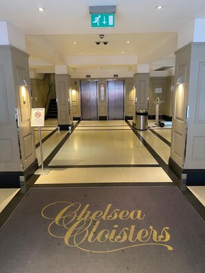 Interior - Luxury 2 bed  | Chelsea | Skyline (London)