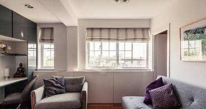 Luxury 2 bed | Chelsea | Skyline