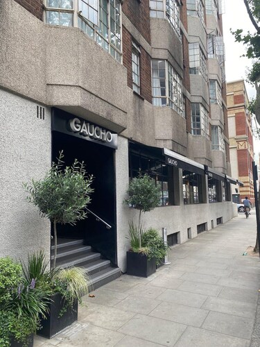 Luxury 2 bed  | Chelsea | Skyline