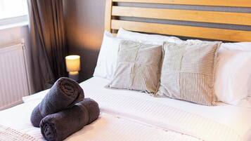 2 camere, ferro/asse da stiro, Wi-Fi gratuito, lenzuola