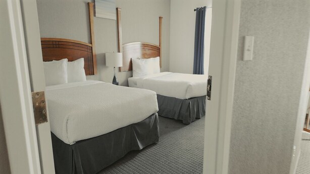 Unclassified image, 1 of 6, button - Hotel suite with AC, WiFi, fitness room in welcoming Wilkes-Barre (Wilkes-Barre)