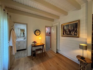 Egyptian cotton sheets, premium bedding, pillowtop beds, in-room safe - Nouveau - En plein centre de l'Isle Adam (L'Isle-Adam)