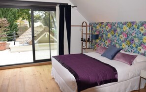 Egyptian cotton sheets, premium bedding, pillowtop beds, in-room safe - Nouveau - En plein centre de l'Isle Adam (L'Isle-Adam)