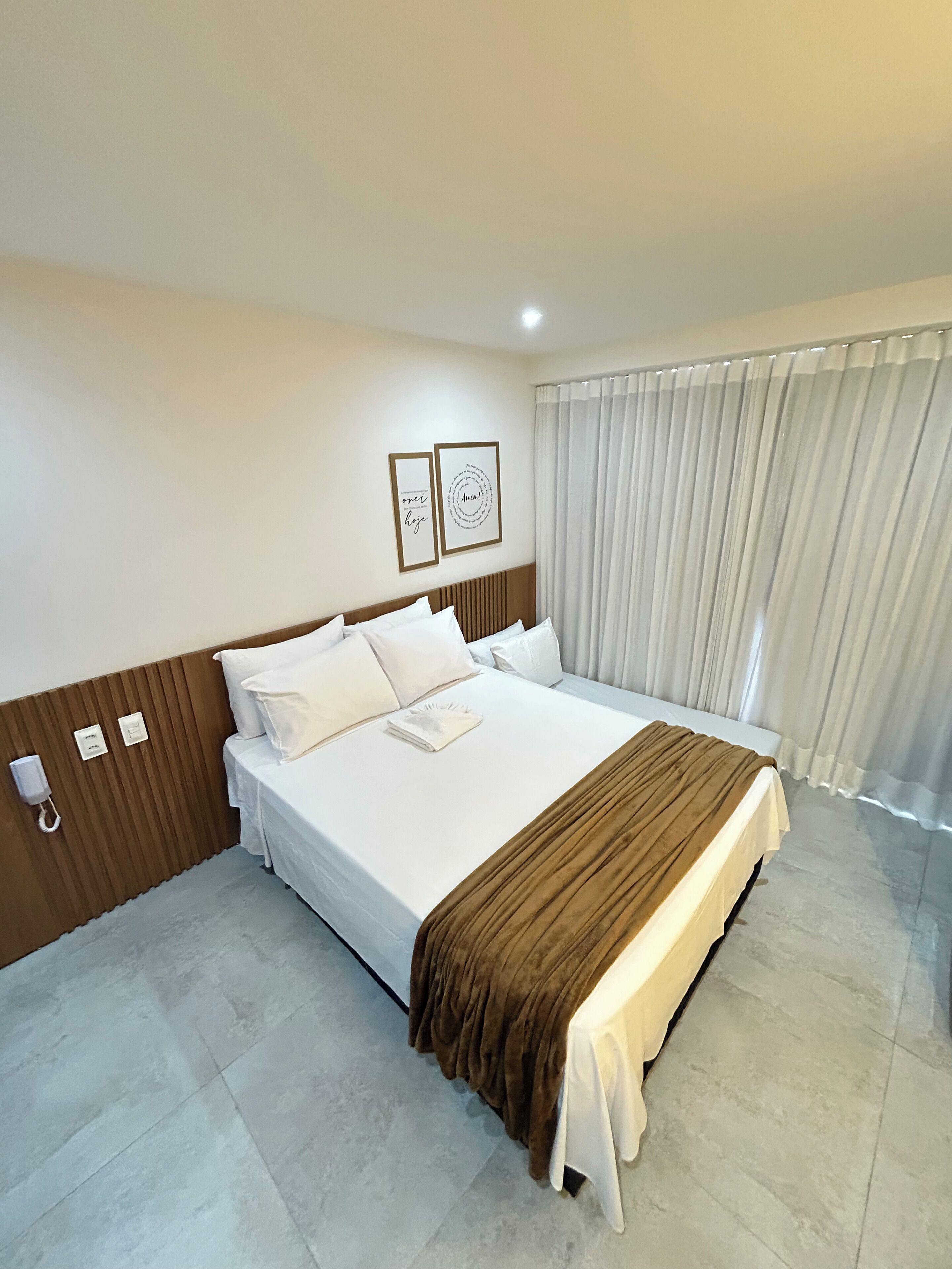 Apartment | Blackout drapes, iron/ironing board, free WiFi, bed sheets