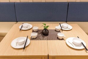 Restaurant - HanTing Premium Hotel (Xiamen Botanical Garden Bailuzhou Road) (Xiamen)