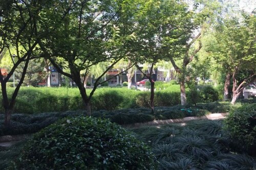 Pinghu Yinjiang Hotel