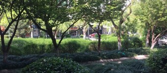 Pinghu Yinjiang Hotel